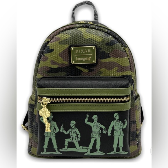 24HR DROP ⬇️ Toy Story soldiers Loungefly exclusive backpack - Picture 1 of 4